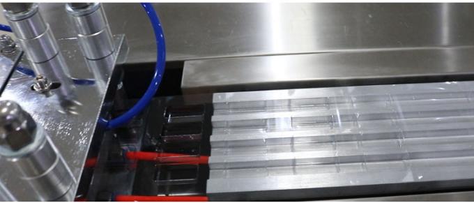 Plate Aluminium - Plastic Blister Packing Machine All Of Working Stations Are Adopted Four Columns For Position 3