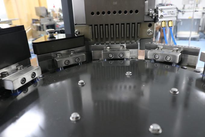 Pharmaceutical Automatic / Auto Hard Capsule Filling Machine / Filler Machinery 0
